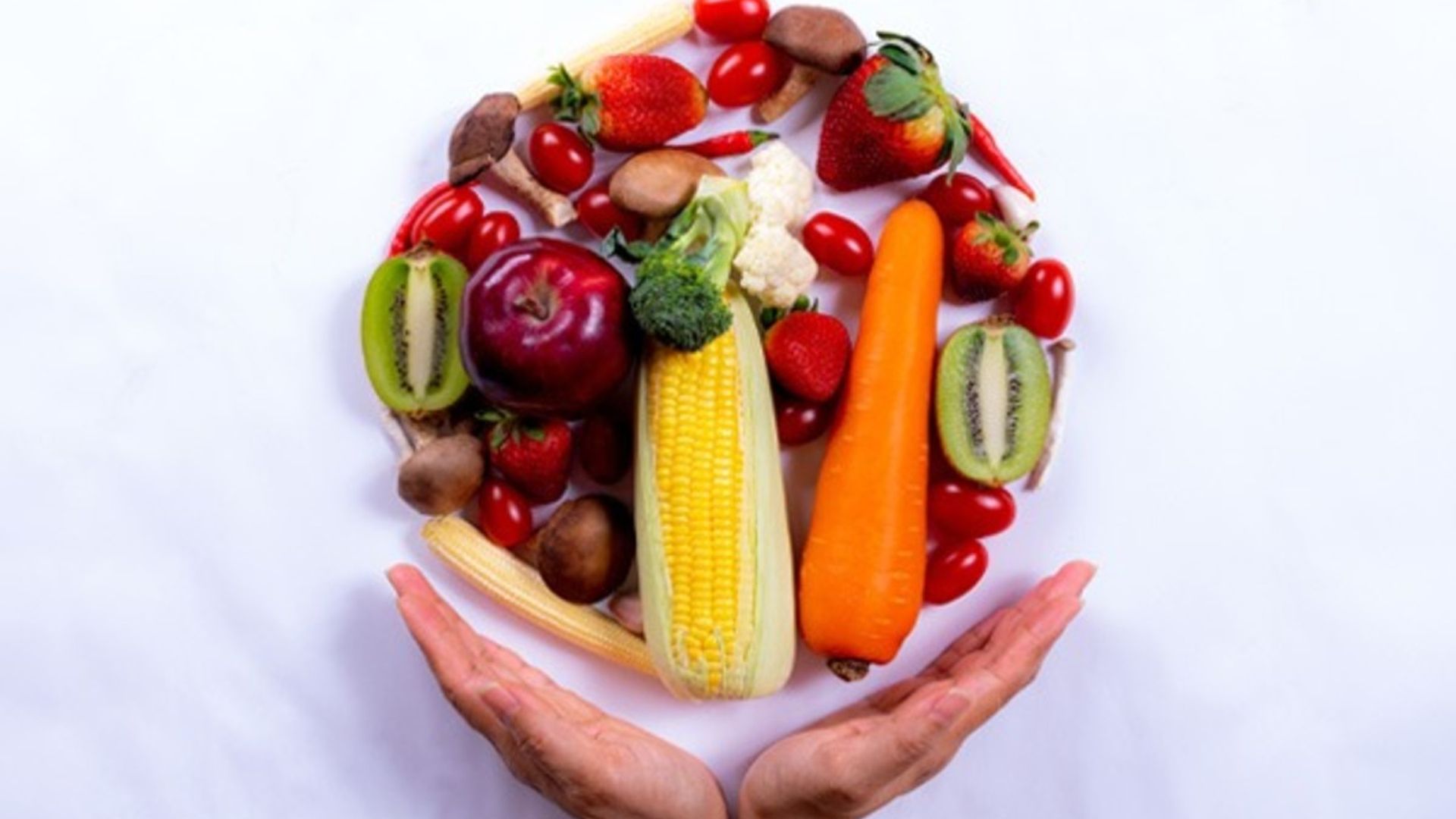 Image of fruit and vegetables arranged in a circle