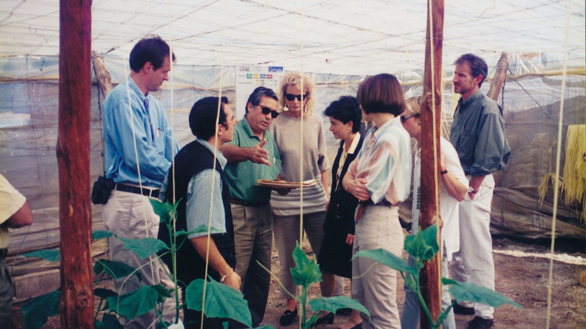 German retailer delegation under the coordination of EHI learning about practices for protecting crops in plastic greenhouses in Almeria, December 1996