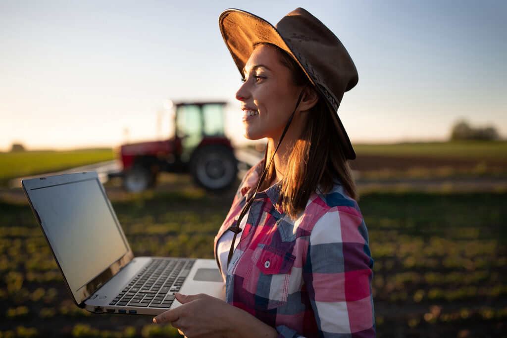 Image of a supply chain stakeholder applying for the GGN label license